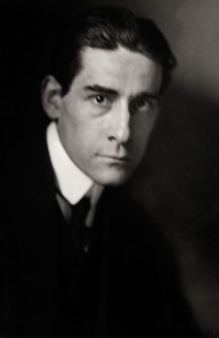 E.O. Hoppé: Master Photographer